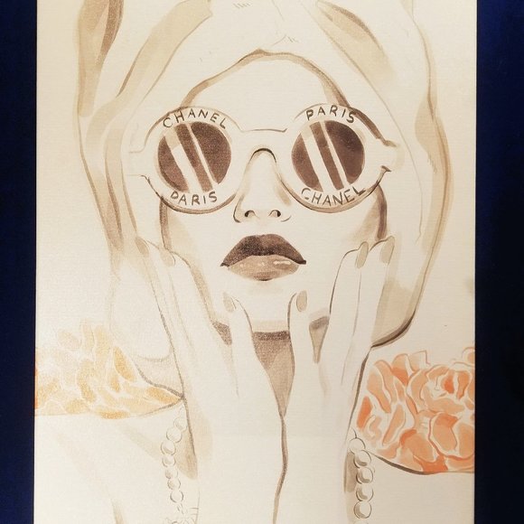 Oliver Gal Authentic Canvas Print Women Chanel Paris